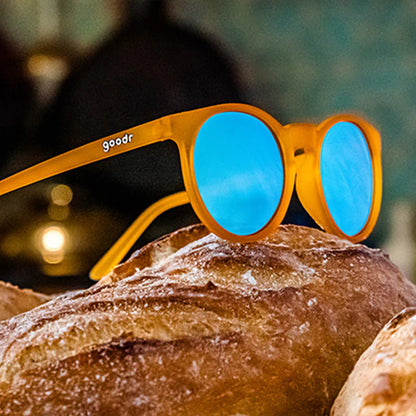 FRESHLY BAKED MAN BUNS